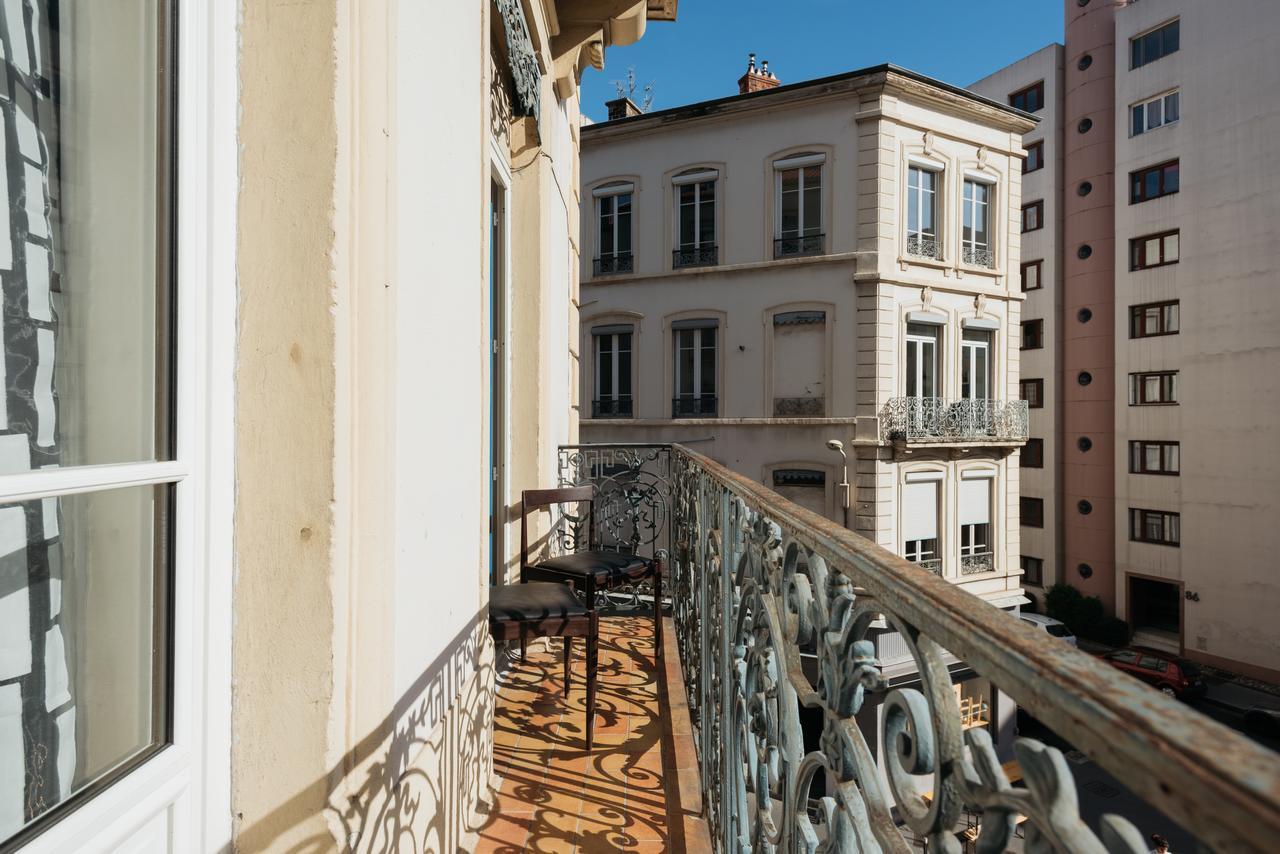 Dify Joli - Place Des Brotteaux リヨン エクステリア 写真